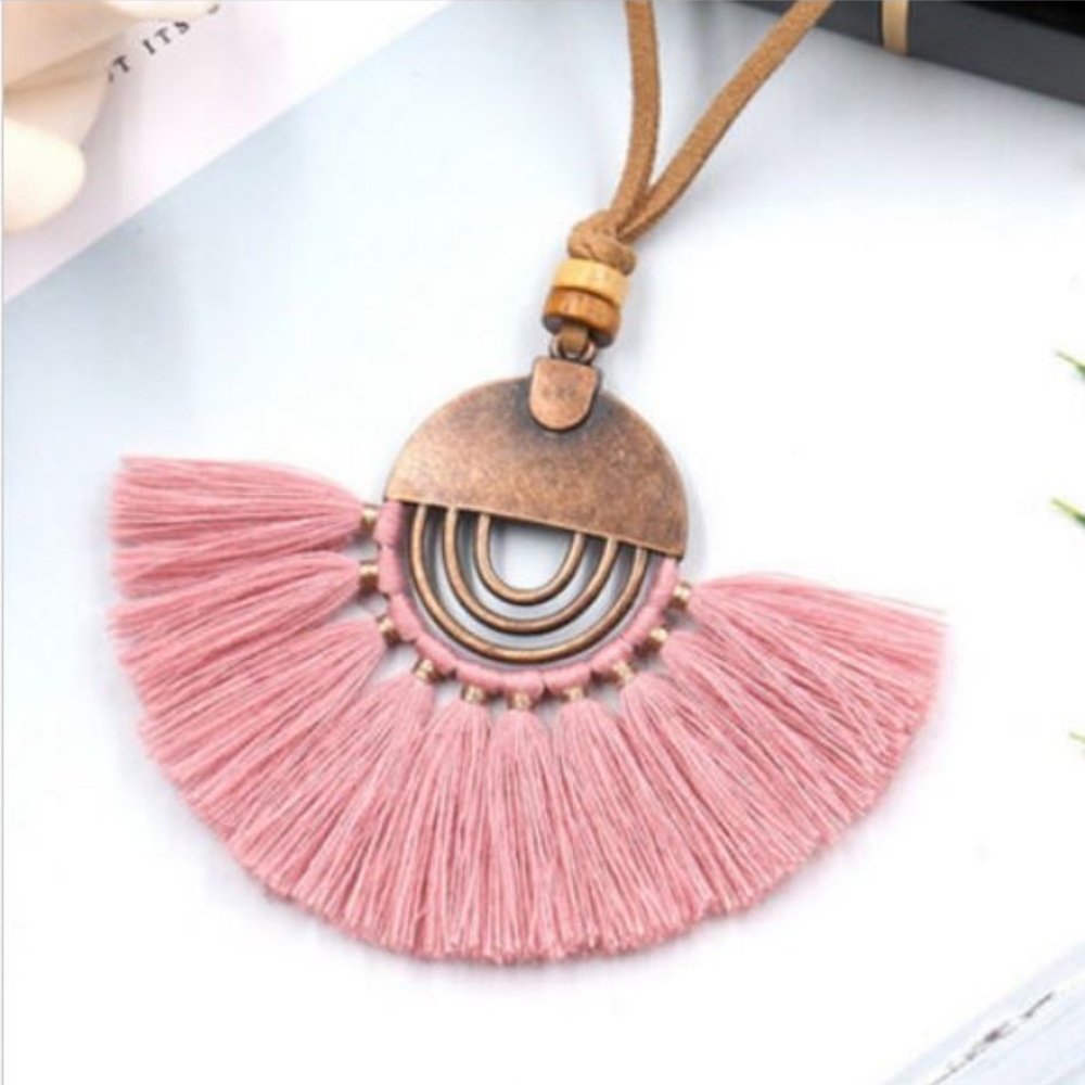 Three different Colors - Tasseled Necklace